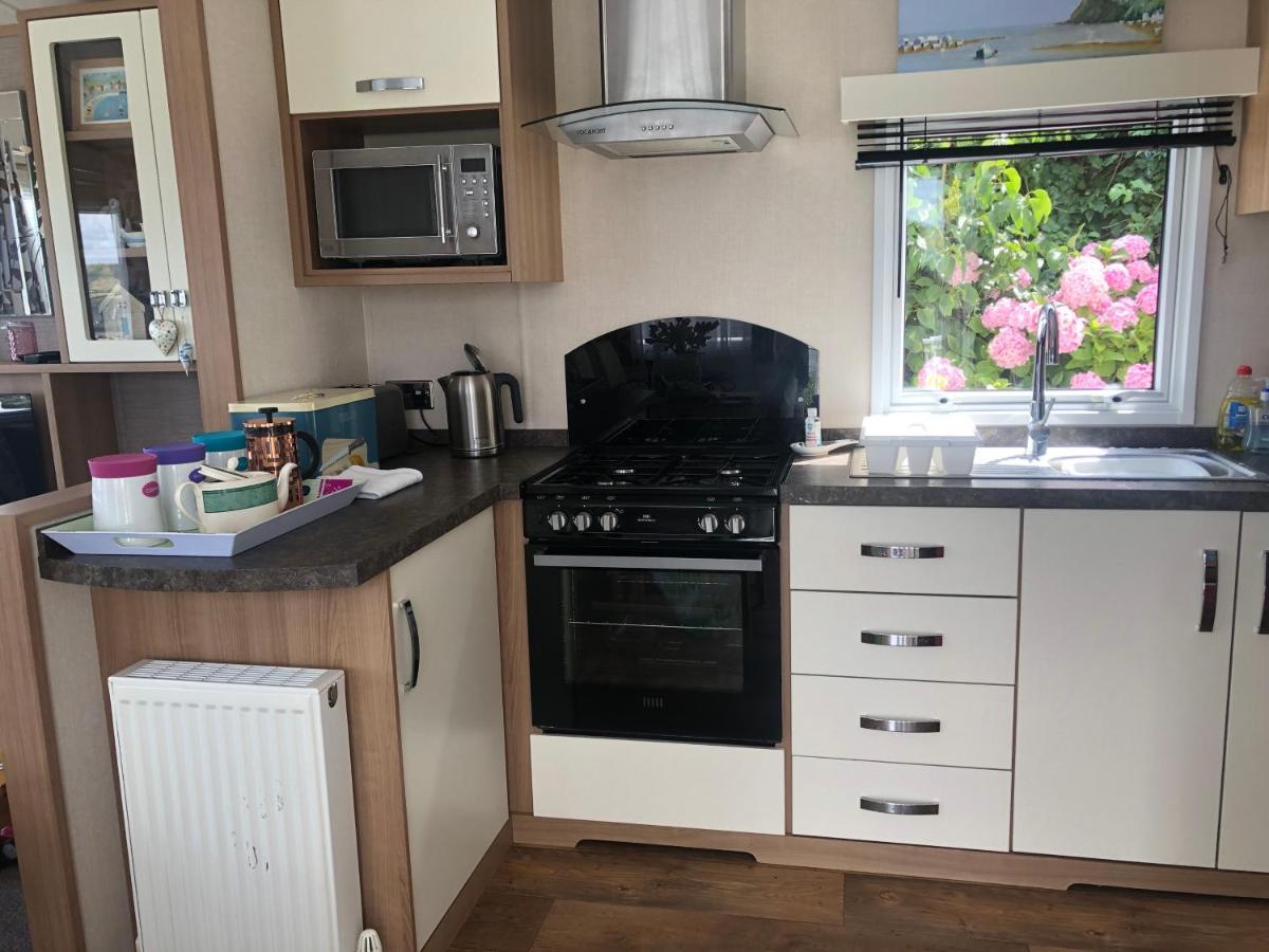 225 Buttercup Swanage Bay View - Vacation Home Екстер'єр фото